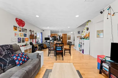 25 James St #7 1