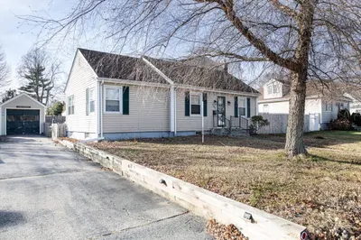 162 Wilbur Ave