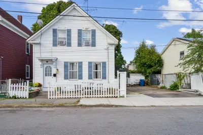 113 Foster St 1
