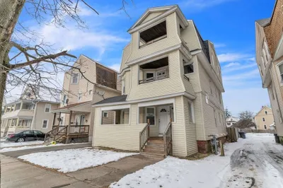 50-52 Kensington Ave