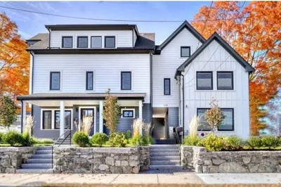 148 Myrtle St #3