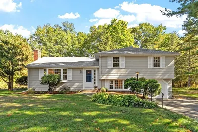 81 Greenwood Rd 1