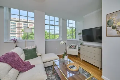 106 13th Street #327 1