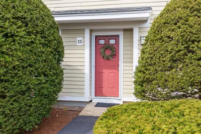 9 Adam Street #11