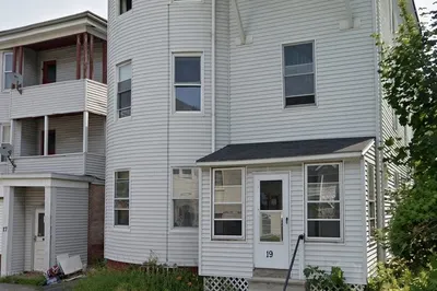 19 Perry Ave 1