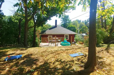 233 Essex Ave 1