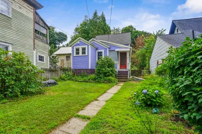 138 4th St