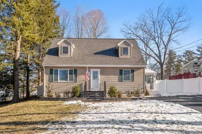 17 Concord Ave 1