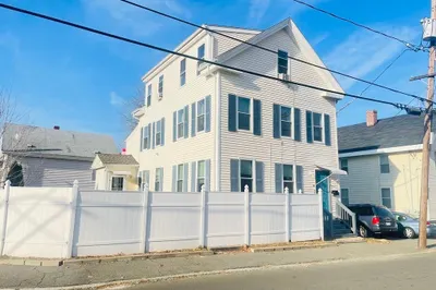 38 Franklin St 1