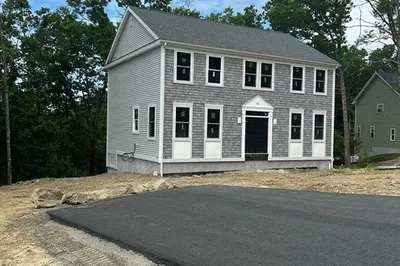 32 Brookside Ave 1