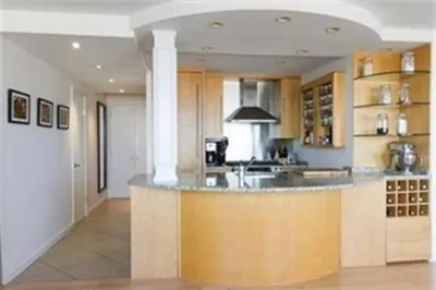 85 East India Row #29H