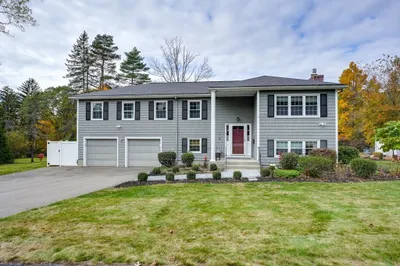 1 Vaillencourt Drive 1