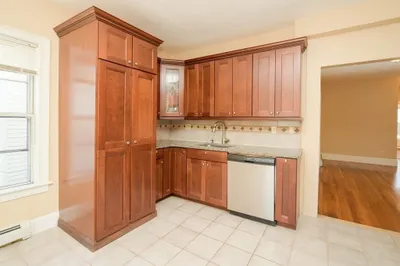 14 Hartford St #2
