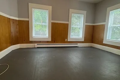 3 Lynn St #1 1