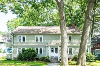 127-129 Olmsted Dr