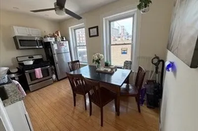 140 Prince St #5-6