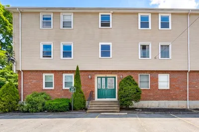25 Rockland St #4 1