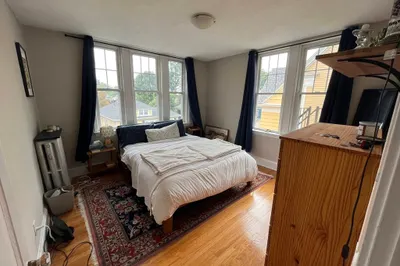 48 Robinwood Avenue #10
