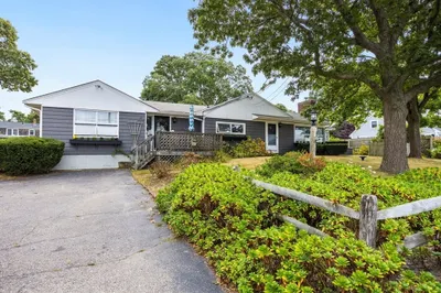 50 Falmouth Heights Rd 1