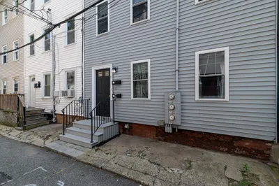 6 Bay State Pl 1