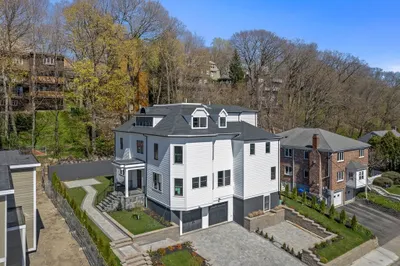 261 Tappan St #TH-1 1
