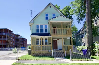 15-17 Huntington St 1