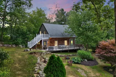 42 Englewood Rd