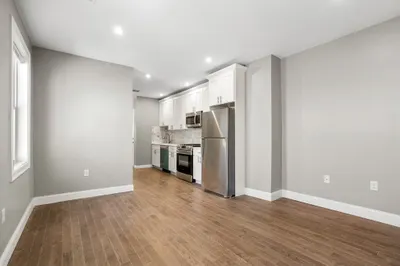 19 Spring Garden St #3 1