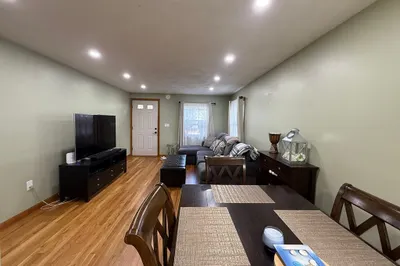 39 Plimpton Ave #39