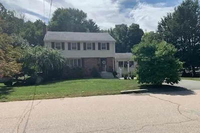 3 Sawyer Ave