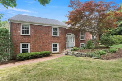 10 Parsonage Ln 1