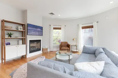 52 Warren St #3