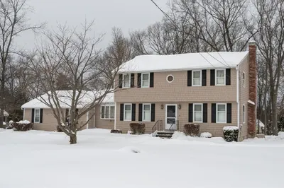 28 Bridle Path Rd