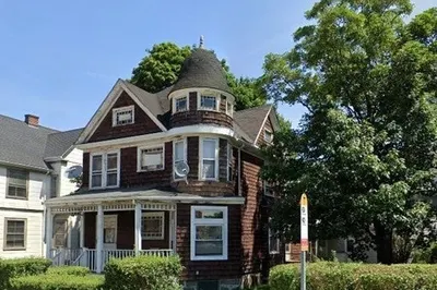 244 Neponset Ave