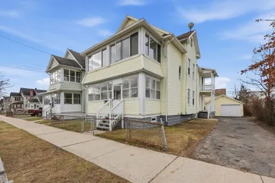 28-30 Cherrelyn St 1