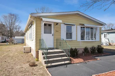 12 Castle Rd