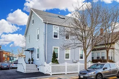 8 Howard Street #1