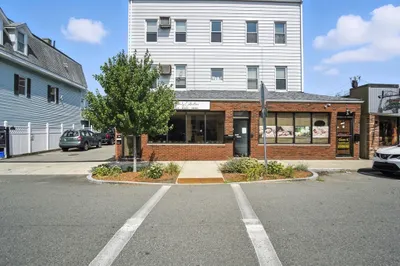 111 AlBion St #B 1