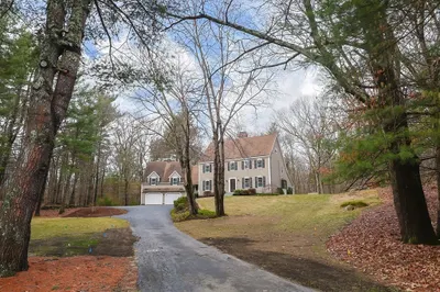 346 Oak St 1