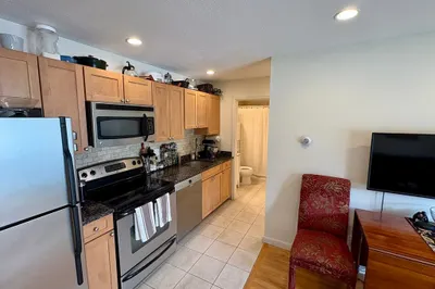 126 Clifton Street #2
