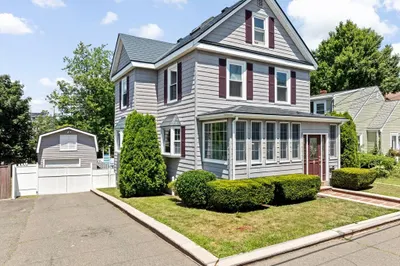 4 Hurd Ave