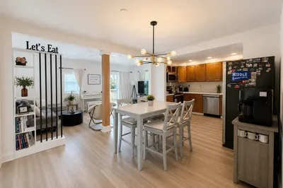 133 Farmland Road 1