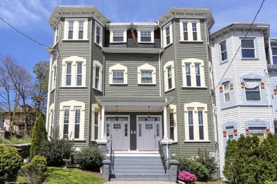 11 Everett Ave #3
