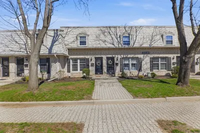 102 Corey Colonial #102 1