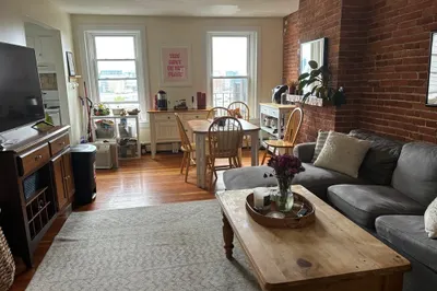 534 E Broadway #3
