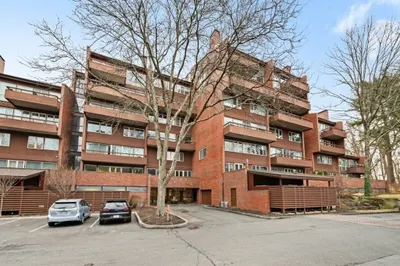 241 Perkins St #C407