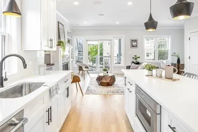 148 Athens St #2