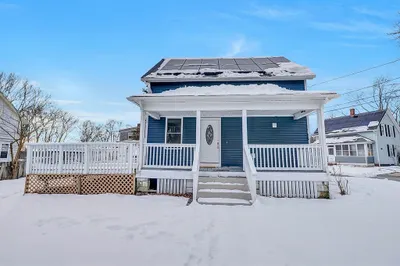 30 Fuller St