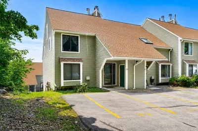 45 Lakeside Ave #33 1