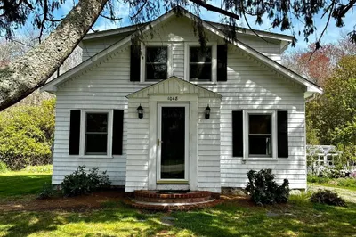 1048 Main Rd 1